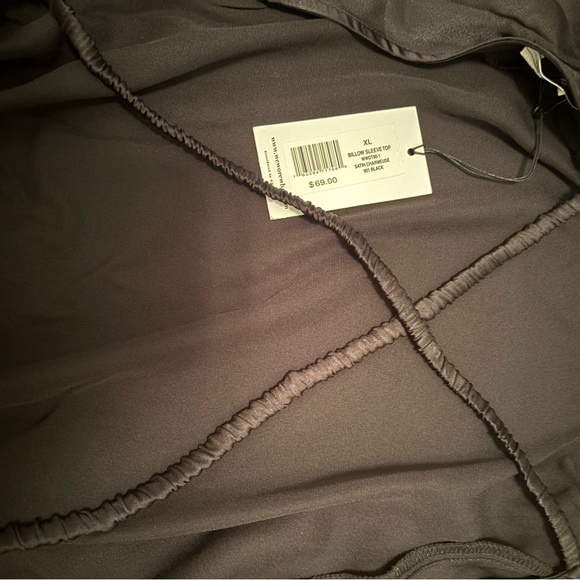 WeWoreWhat Black Balloon Sleeve Blouse - Picture 6 of 6